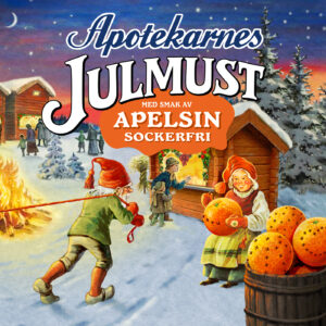 Illustration etikett för Apotekarnes Julmust Apelsin. Föreställande en julmarknad med tomtenissar, släde dragen av en bock med apelsiner och tomtefar och tomtemor. Manér efter Jenny Nyström. Utförd av Tomas Lindell.